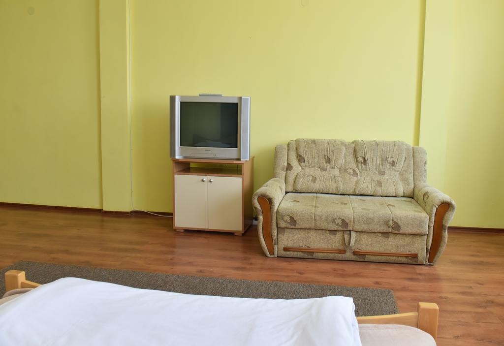 Hostel Milkaza Novi Sad Dış mekan fotoğraf