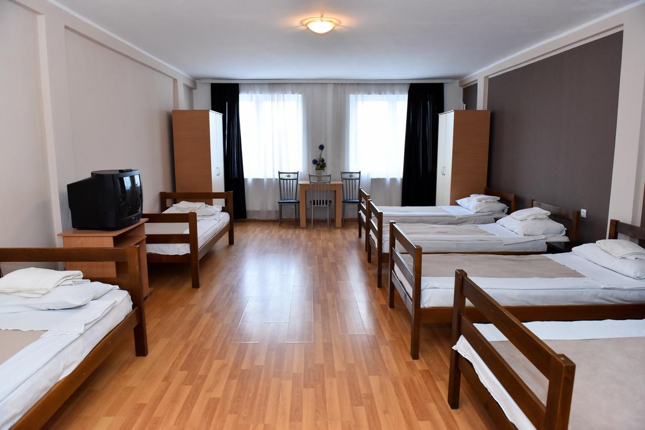 Hostel Milkaza Novi Sad Dış mekan fotoğraf