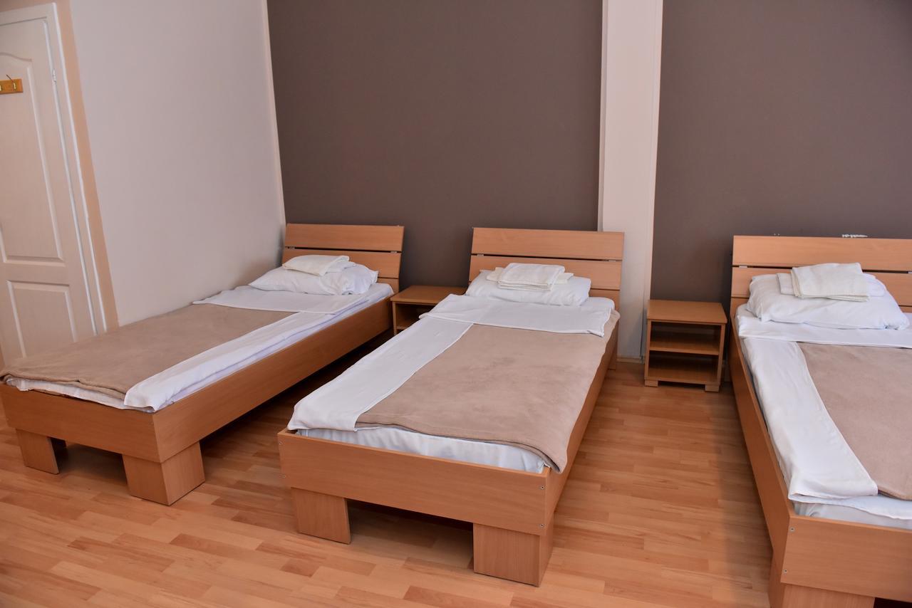 Hostel Milkaza Novi Sad Dış mekan fotoğraf