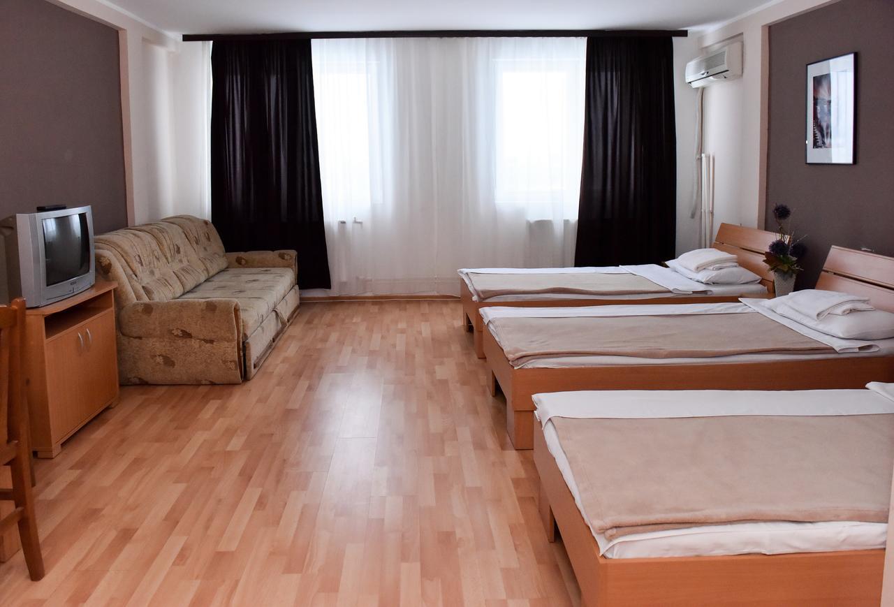 Hostel Milkaza Novi Sad Dış mekan fotoğraf