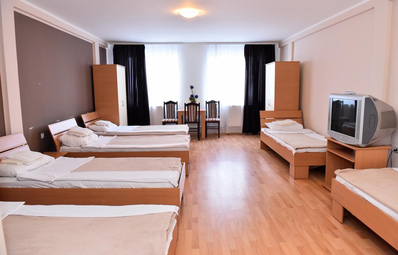 Hostel Milkaza Novi Sad Dış mekan fotoğraf